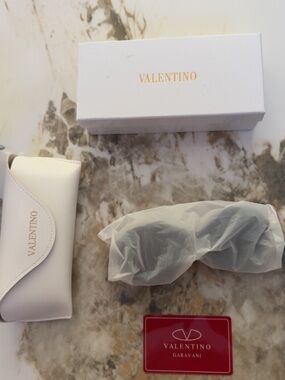 Valentino White Sunglasses Case Set with Gold Logo
